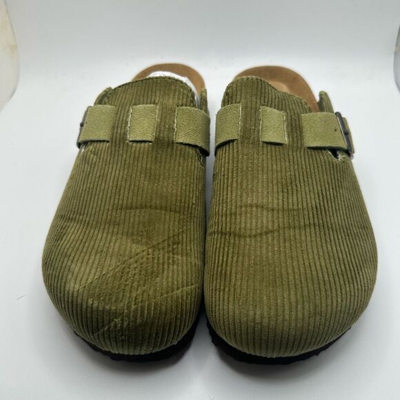 CUSHIONAIRE Women's Cork Footbed Clog with Genuine Leather Upper 8 GREEN NEW - Picture 2 of 7